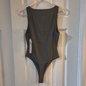 3/$16🎁🎁  Mono B Charcoal Grey Ribbed Sleeveless Thong Bodysuit Large
